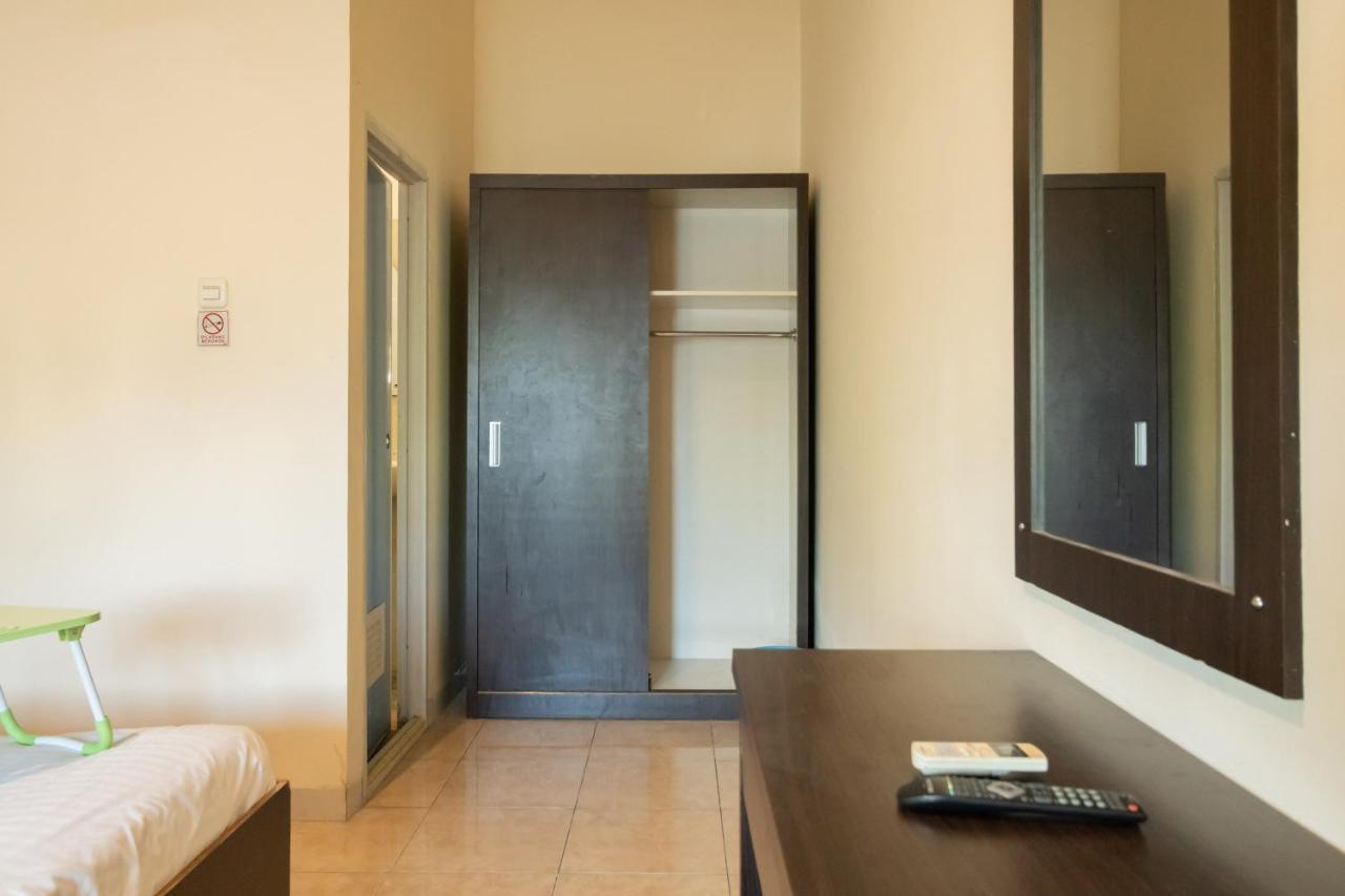 Urbanview Hotel Nugraha Palembang By Reddoorz Zewnętrze zdjęcie