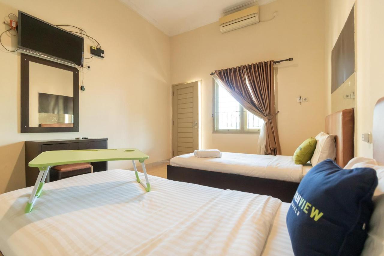 Urbanview Hotel Nugraha Palembang By Reddoorz Zewnętrze zdjęcie