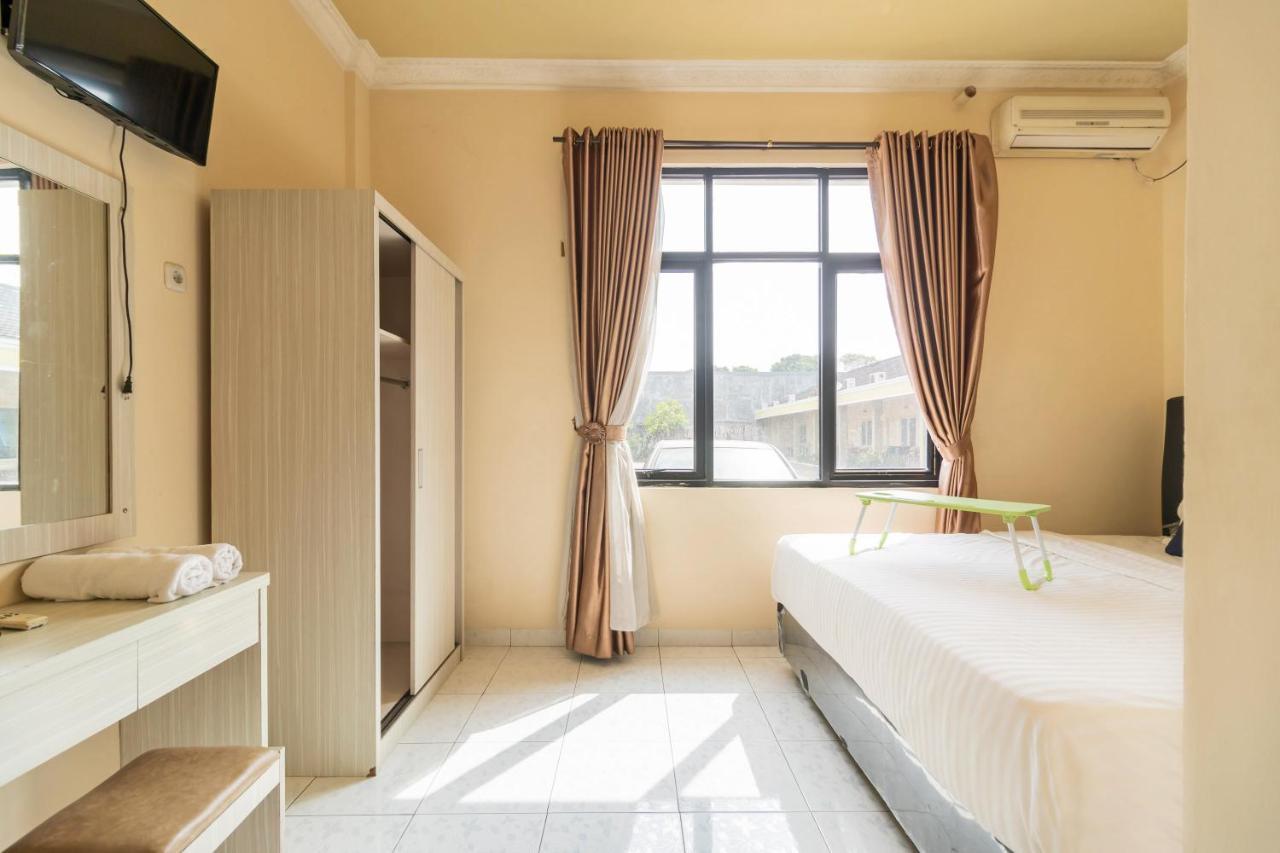 Urbanview Hotel Nugraha Palembang By Reddoorz Zewnętrze zdjęcie