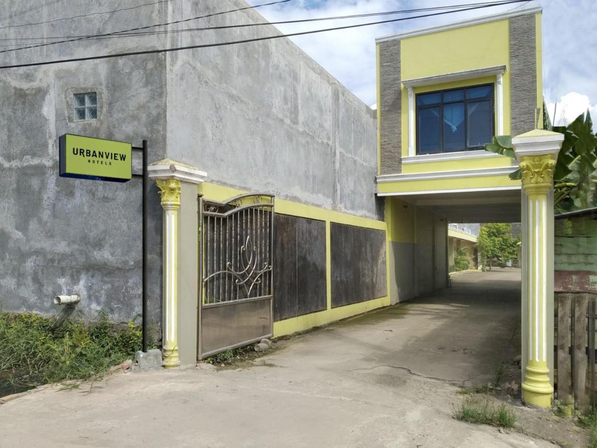 Urbanview Hotel Nugraha Palembang By Reddoorz Zewnętrze zdjęcie