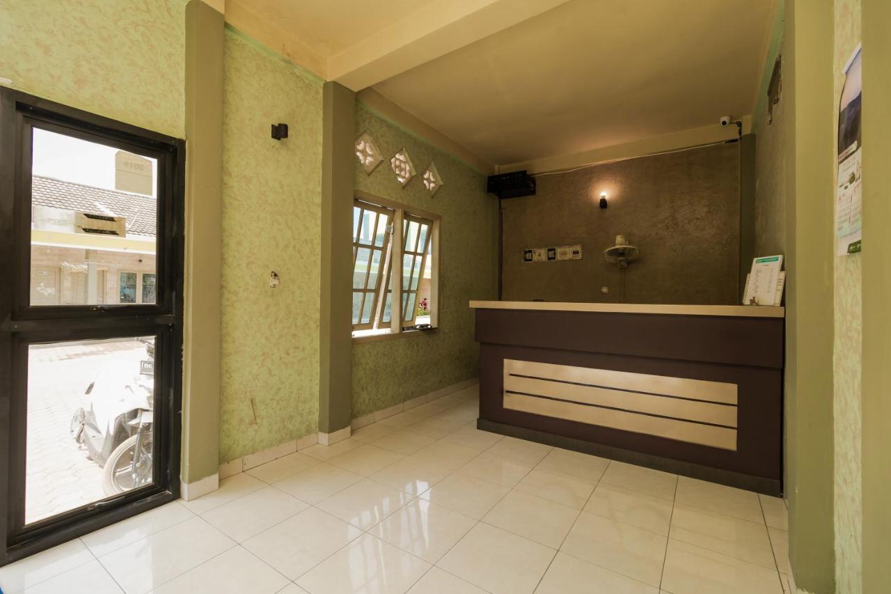 Urbanview Hotel Nugraha Palembang By Reddoorz Zewnętrze zdjęcie