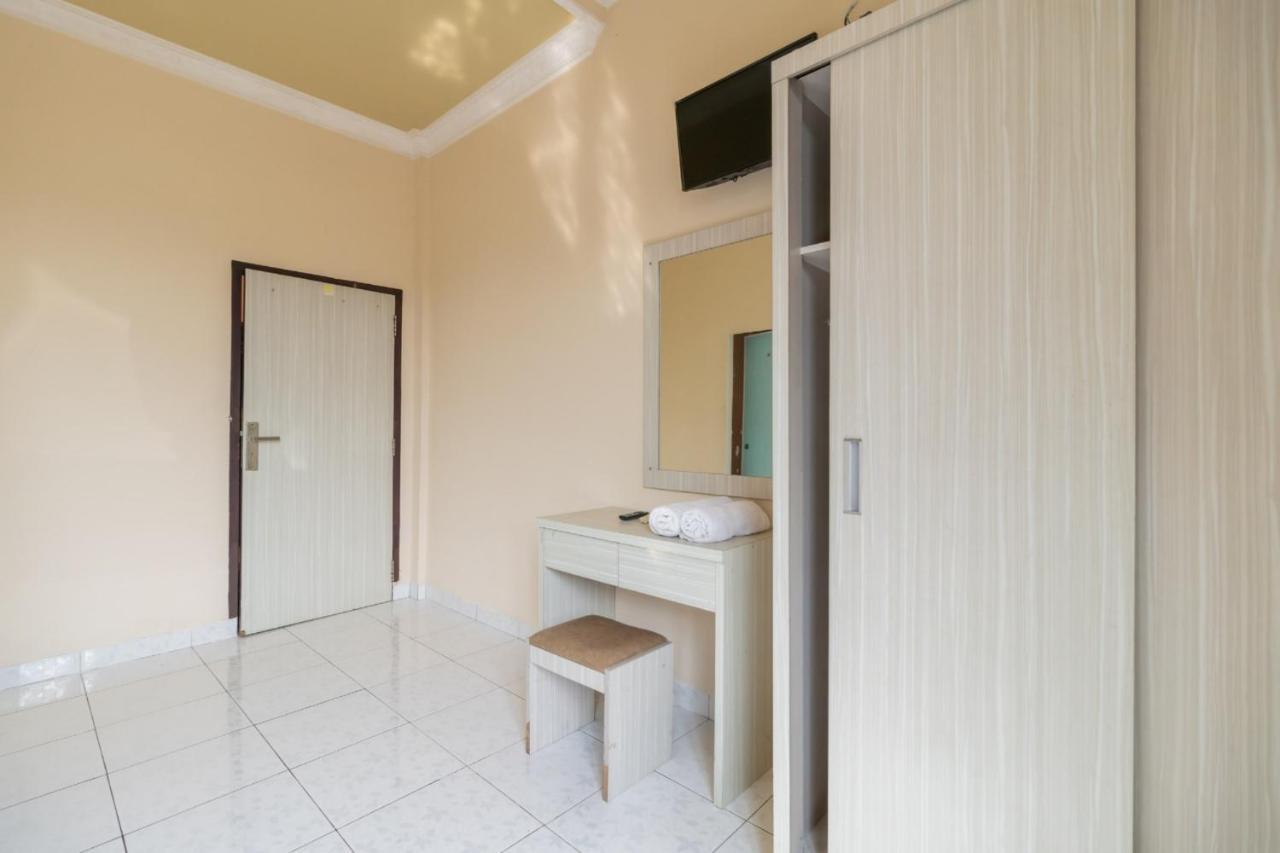 Urbanview Hotel Nugraha Palembang By Reddoorz Zewnętrze zdjęcie