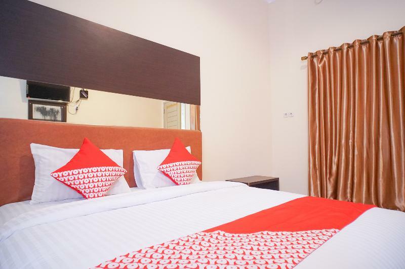 Urbanview Hotel Nugraha Palembang By Reddoorz Zewnętrze zdjęcie