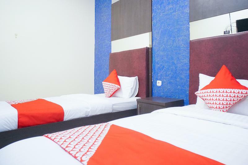 Urbanview Hotel Nugraha Palembang By Reddoorz Zewnętrze zdjęcie